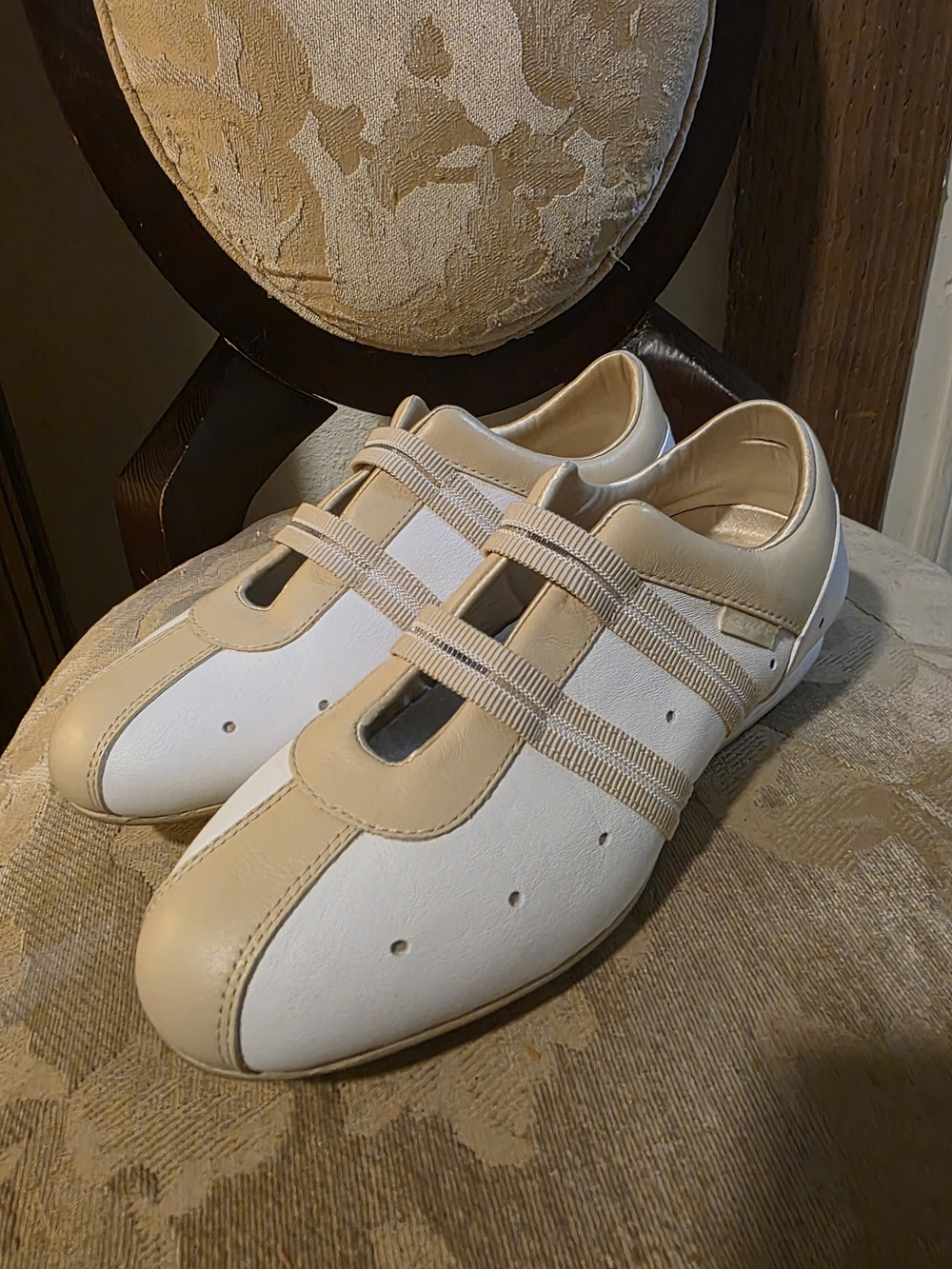 Women's White and Beige Casual Sneakers